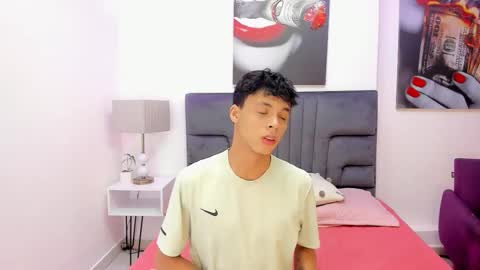 Team Twinks online show from October 30, 11:11 am