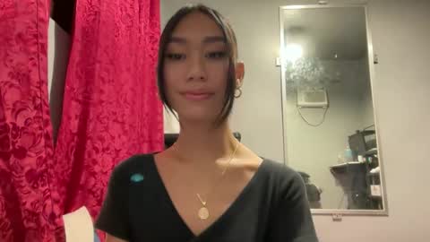 Snapshot of teamo_kiara chatting on May 17, 5:09 pm your future wife online show from May 17, 5:09 pm