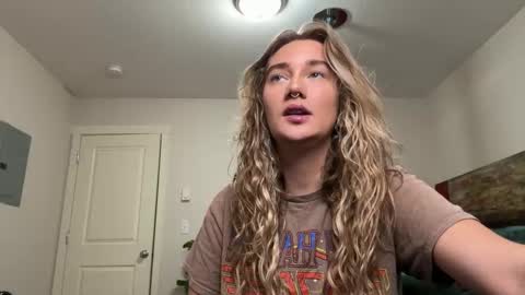 Katy online show from November 3, 2:13 am