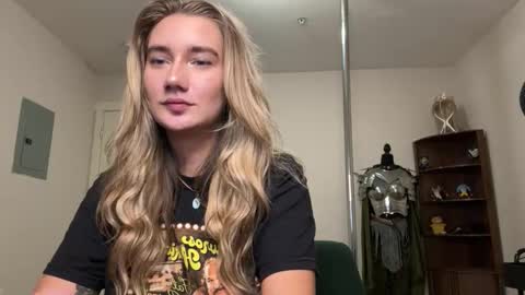 Katy online show from December 16, 3:44 am