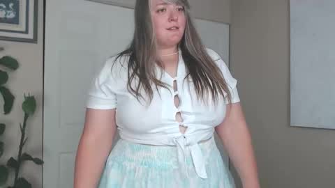 Snapshot of teases chatting on November 9, 3:43 pm teases online show from November 9, 3:43 pm