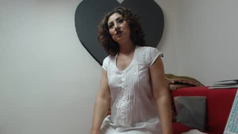 ALICIA--- online show from February 11, 6:51 am