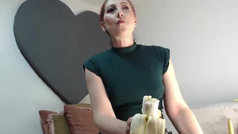 Snapshot of teasexpert4444 chatting on May 15, 5:58 am ALICIA--- online show from May 15, 5:58 am