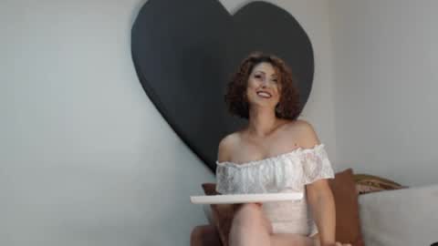 Snapshot of teasexpert4444 chatting on July 7, 5:43 am ALICIA--- online show from July 7, 5:43 am
