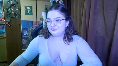 Snapshot of teasing_dora chatting on December 14, 9:30 pm Teasing Dora online show from December 14, 9:30 pm