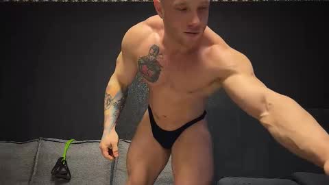 Andy Psy online show from March 1, 8:38 am