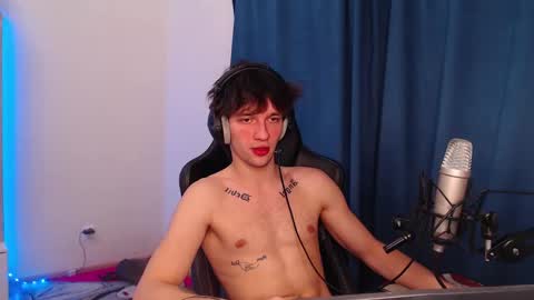 Teddy online show from December 19, 8:13 pm