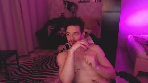 Teddy online show from March 3, 12:26 am