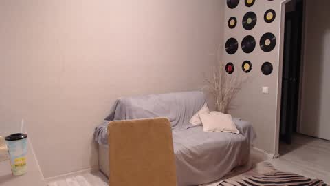 Teddy online show from October 29, 6:48 am