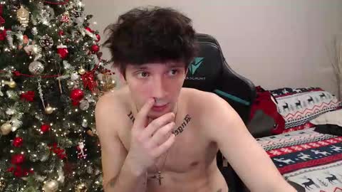 Teddy online show from December 20, 9:33 pm