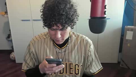 Snapshot of tedhmicro25 chatting on February 20, 3:30 pm tedhmicro25 online show from February 20, 3:30 pm