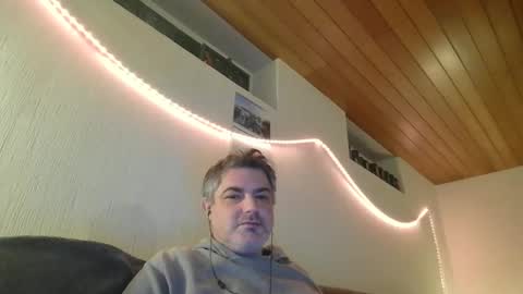 Peter online show from February 8, 4:25 am