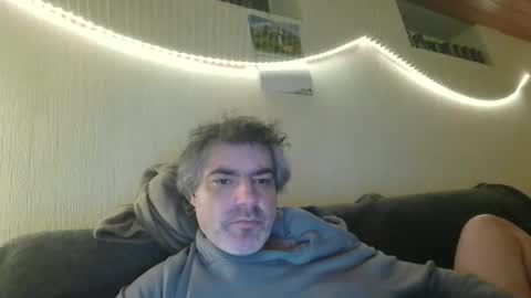 Snapshot of teeforyou chatting on February 5, 1:10 am Peter online show from February 5, 1:10 am