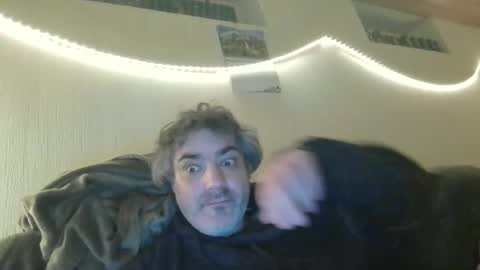 Snapshot of teeforyou chatting on February 23, 12:09 am Peter online show from February 23, 12:09 am