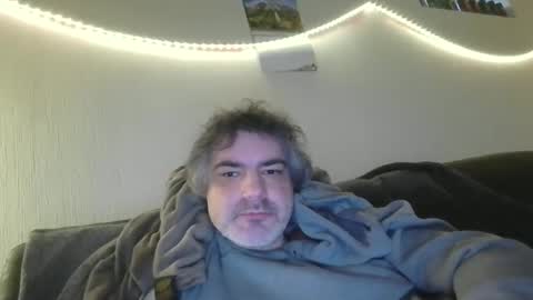 Snapshot of teeforyou chatting on March 6, 6:10 am Peter online show from March 6, 6:10 am