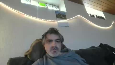 Snapshot of teeforyou chatting on March 8, 2:54 pm Peter online show from March 8, 2:54 pm