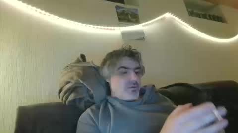 Snapshot of teeforyou chatting on March 12, 7:09 pm Peter online show from March 12, 7:09 pm