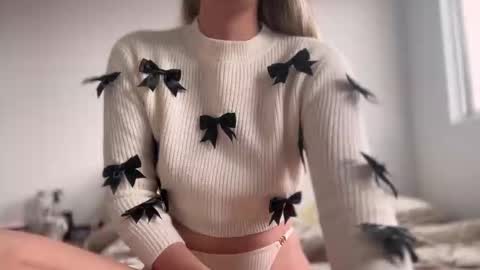 Amy No penetration Virgiin giirl online show from October 15, 2:39 pm