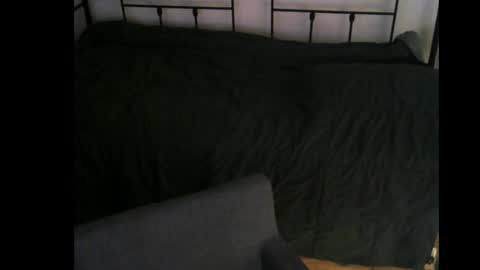 Snapshot of tehvillain chatting on October 28, 3:43 am tehvillain online show from October 28, 3:43 am