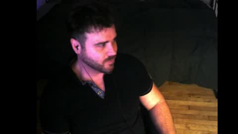 Snapshot of tehvillain chatting on November 12, 5:52 am tehvillain online show from November 12, 5:52 am