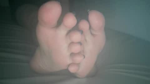 Viv West online show from April 22, 3:31 am