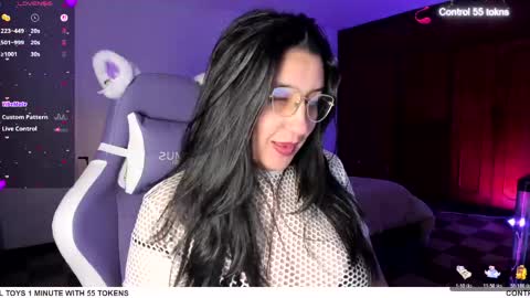 Snapshot of tellme_maddie chatting on June 7, 10:02 pm Maddie online show from June 7, 10:02 pm