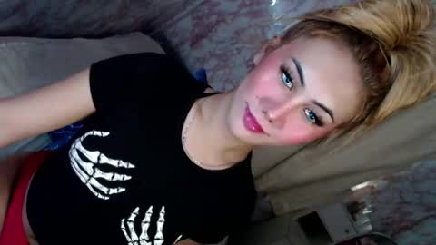 Snapshot of temptationoflust chatting on January 6, 2:48 am Im Dianna DONT FORGET TO FOLLOW ME   online show from January 6, 2:48 am