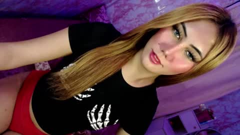 Snapshot of temptationoflust chatting on February 1, 7:26 am Im Dianna DONT FORGET TO FOLLOW ME   online show from February 1, 7:26 am