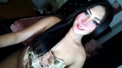 Snapshot of temptationoflust chatting on June 8, 8:53 pm Im Dianna DONT FORGET TO FOLLOW ME online show from June 8, 8:53 pm