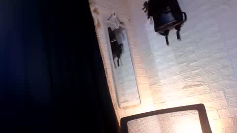 Snapshot of tempting_jon chatting on November 2, 5:15 pm tempting_jon online show from November 2, 5:15 pm