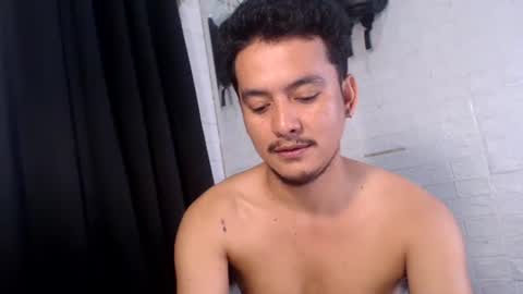 Snapshot of tempting_jon chatting on November 13, 10:25 am tempting_jon online show from November 13, 10:25 am