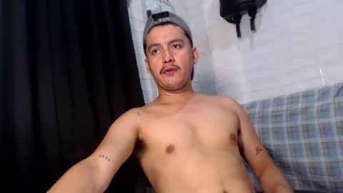 Snapshot of tempting_jon chatting on November 19, 7:08 am tempting_jon online show from November 19, 7:08 am