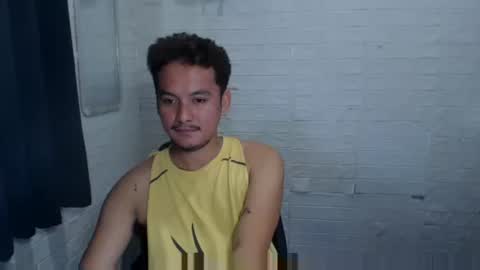 Snapshot of tempting_jon chatting on January 18, 10:08 am tempting_jon online show from January 18, 10:08 am