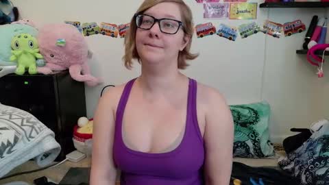 Pixie and Tentacle Overlord online show from February 4, 7:20 pm