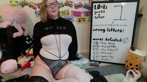 Pixie and Tentacle Overlord online show from May 7, 6:24 pm