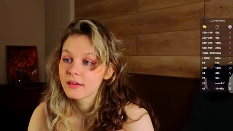 Snapshot of tender__beauty chatting on May 15, 5:09 pm Hey Im Aneta online show from May 15, 5:09 pm