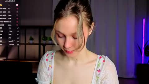 Snapshot of tender__beauty chatting on May 16, 6:07 pm Hey Im Aneta online show from May 16, 6:07 pm