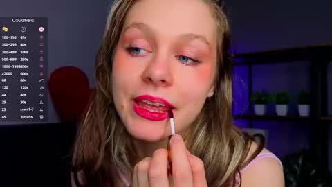 Snapshot of tender__beauty chatting on June 10, 7:46 pm Hey Im Aneta online show from June 10, 7:46 pm