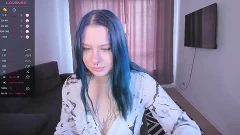  Sue  online show from June 4, 2:12 pm