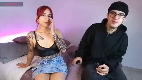 Snapshot of tender_dust chatting on November 17, 1:11 am tender_dust online show from November 17, 1:11 am