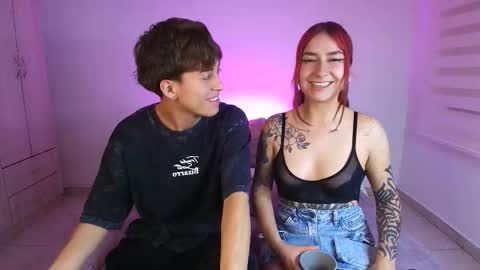 Snapshot of tender_dust chatting on February 18, 3:13 am tender_dust online show from February 18, 3:13 am