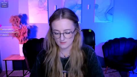 ur Louise online show from March 6, 9:55 pm