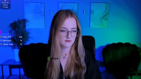 ur Louise online show from March 10, 10:48 pm