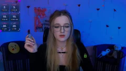 ur Louise online show from April 22, 7:48 pm