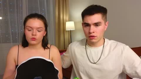 Amanda and Kenny online show from January 31, 3:44 pm