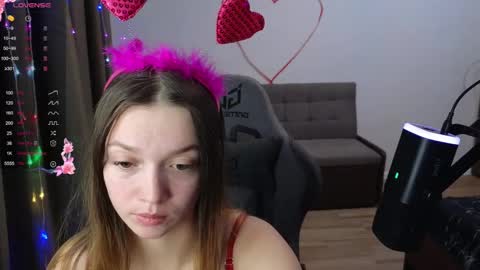 Tender Mia online show from February 16, 2:54 pm