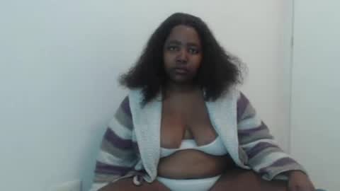 Snapshot of tenderousdoll chatting on July 29, 7:17 am TenderousDoll online show from July 29, 7:17 am