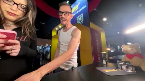 Ty online show from November 8, 8:29 pm