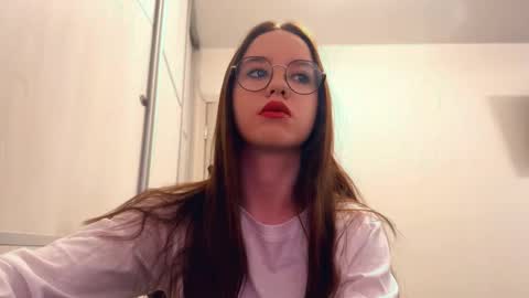 Aria online show from March 30, 9:21 am