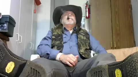 Tennredneck online show from February 5, 3:00 am